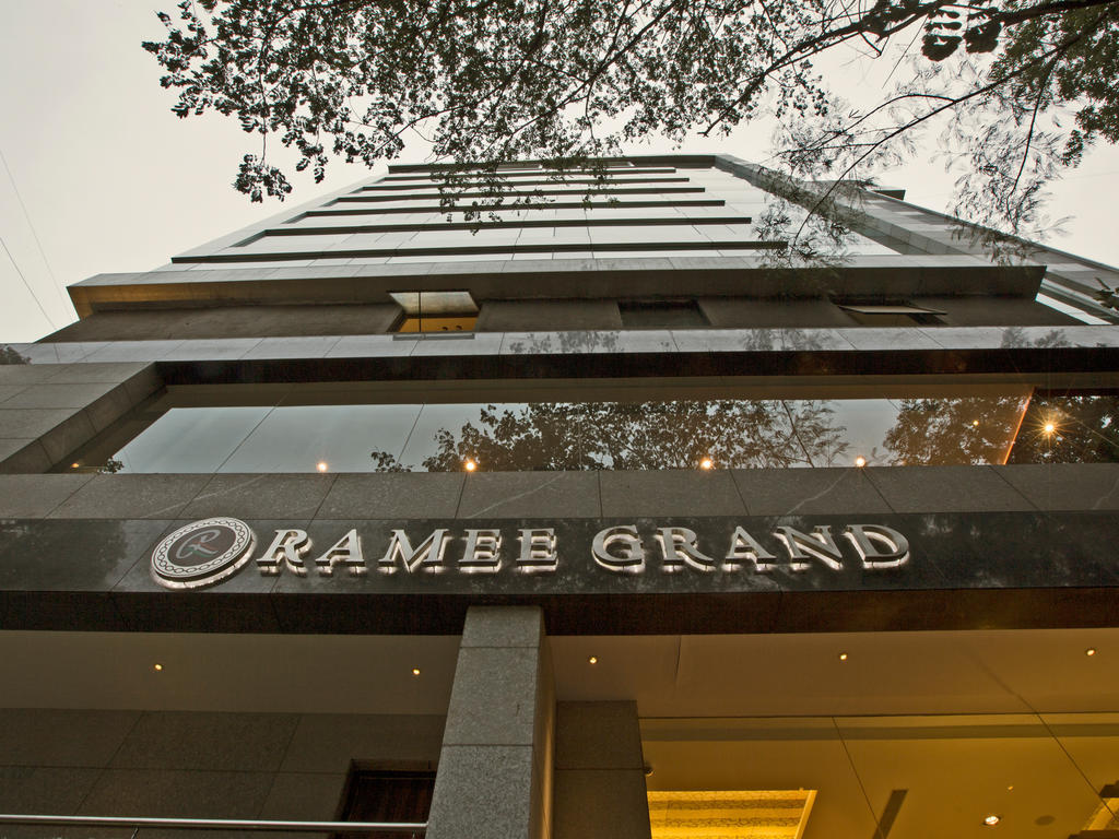 Ramee Grand Hotel&Spa, Poona Buitenkant foto